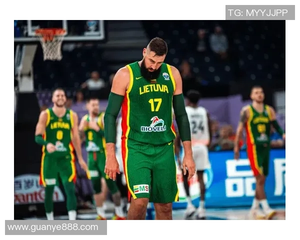 中国男篮蓝队对阵立陶宛精彩全场录像回放及赛后分析