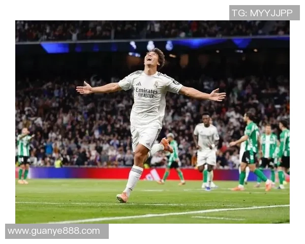 TA：皇马消息人士称姆维贝3人不兼容，一起进场阵型就不均衡